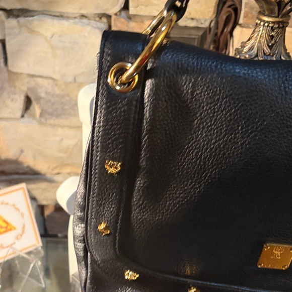 MCM Black Shoulder Bag with Gold Details - Picture 3 of 14